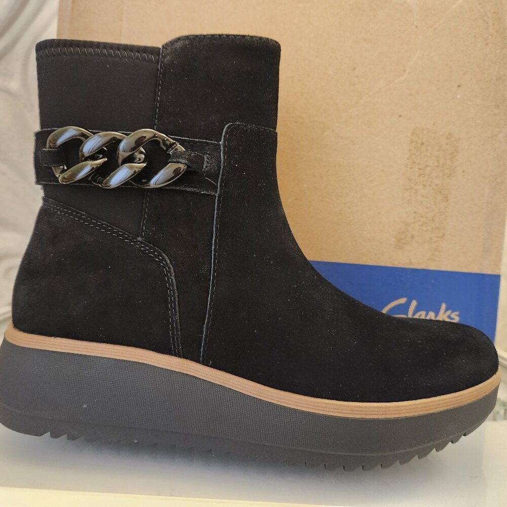Clarks "Zylah Rose" Black Suede Booties. NIB. Size 6.5